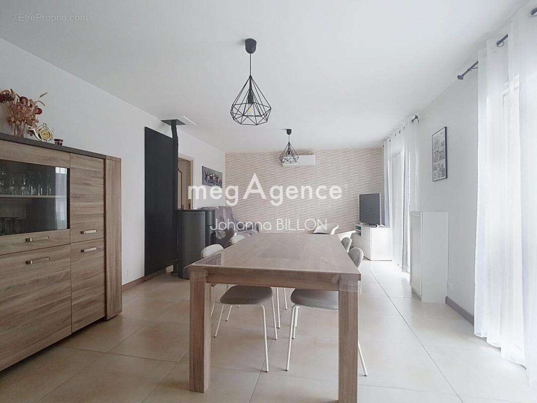 Maison familiale de 139 m² au calme, avec vie semi plain-pied et sous-sol !! - photo 5