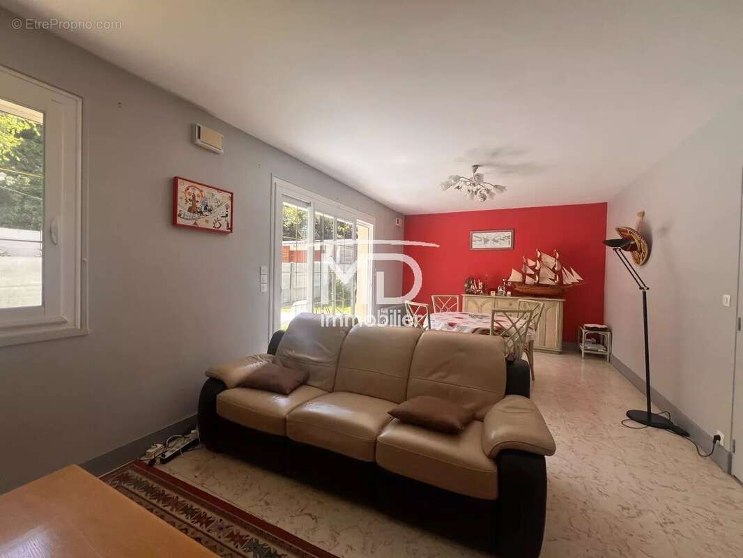 Evreux quartier navarre maison 6 pieces - photo 3