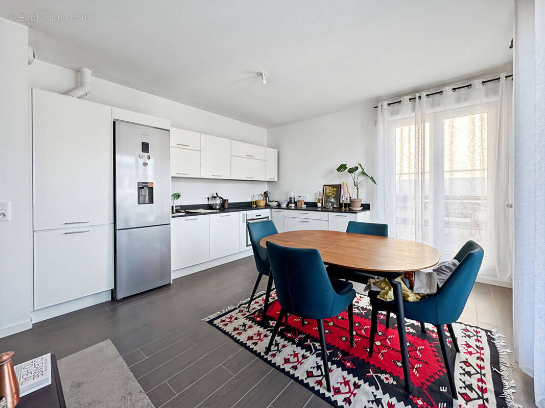 Appartement à ROSNY-SOUS-BOIS