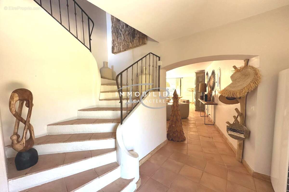 Maison à LA CROIX-VALMER