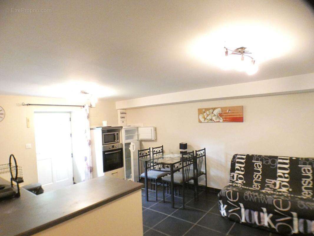 Maison à TERRASSON-LAVILLEDIEU