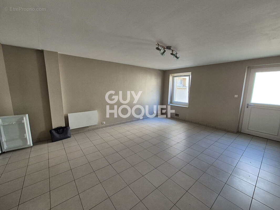 Appartement Auxerre 1 pièce(s) 30.30 m2 - photo 3