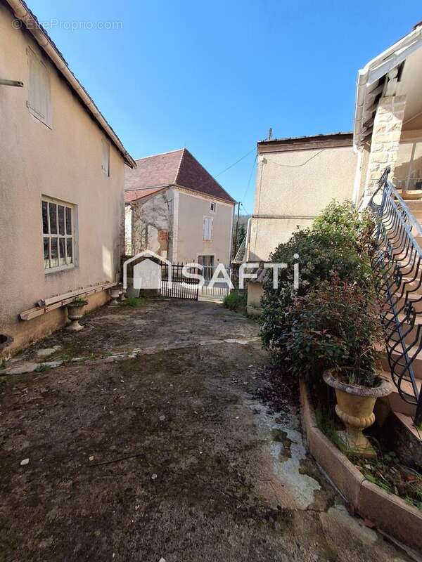 Photo 2 - Maison à SALVIAC