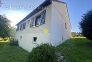 Maison à COURS-LES-BARRES