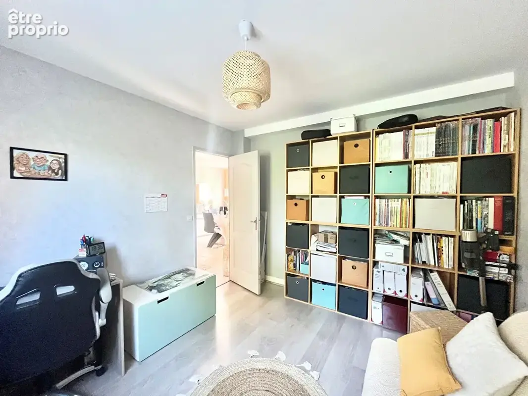 Maison Hérouvillette à vendre 5 pièce(s) 100.4 m2 - vie de plain pied - 3 chambres - véranda '- terrain 586 m² - photo 13
