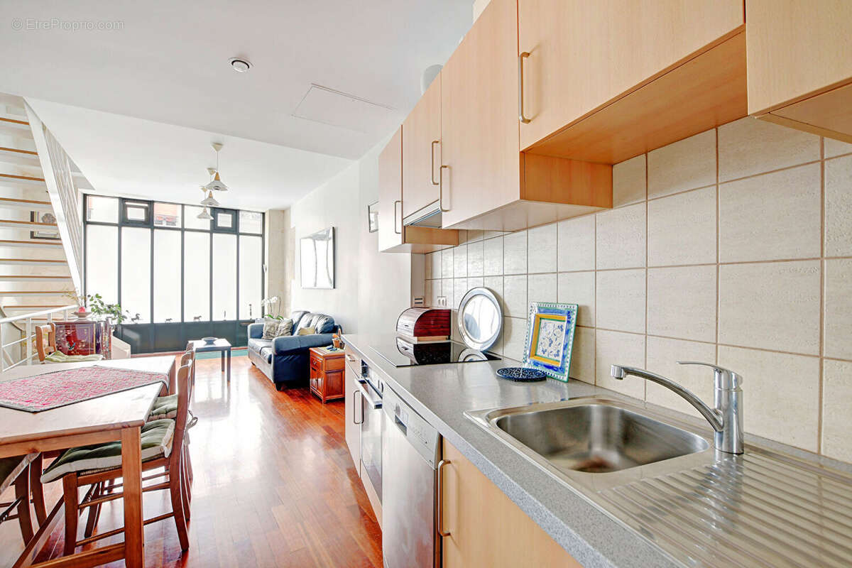 Appartement à PARIS-18E