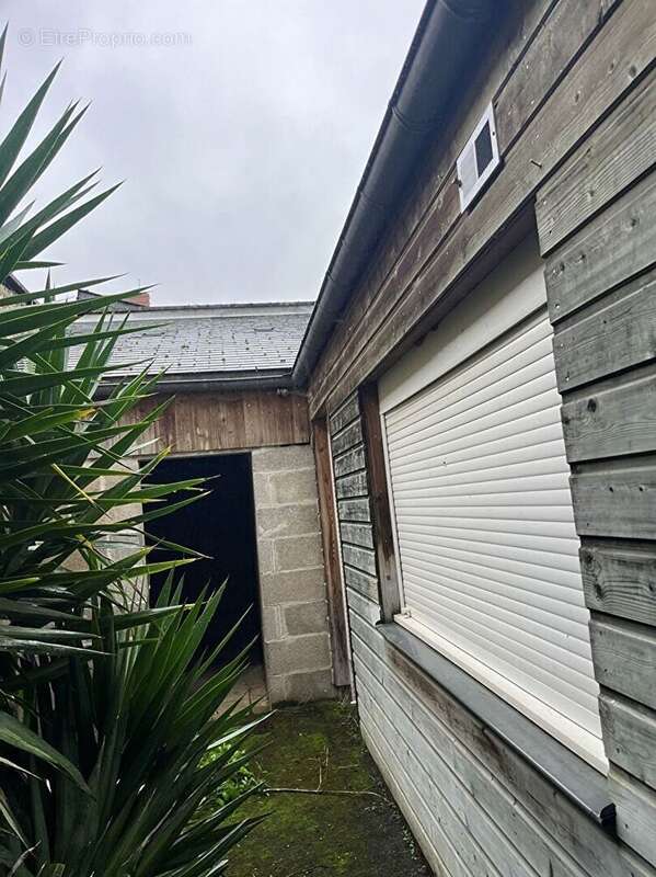 Immeuble Evron 7 pièce(s) 153.8 m2 - photo 8