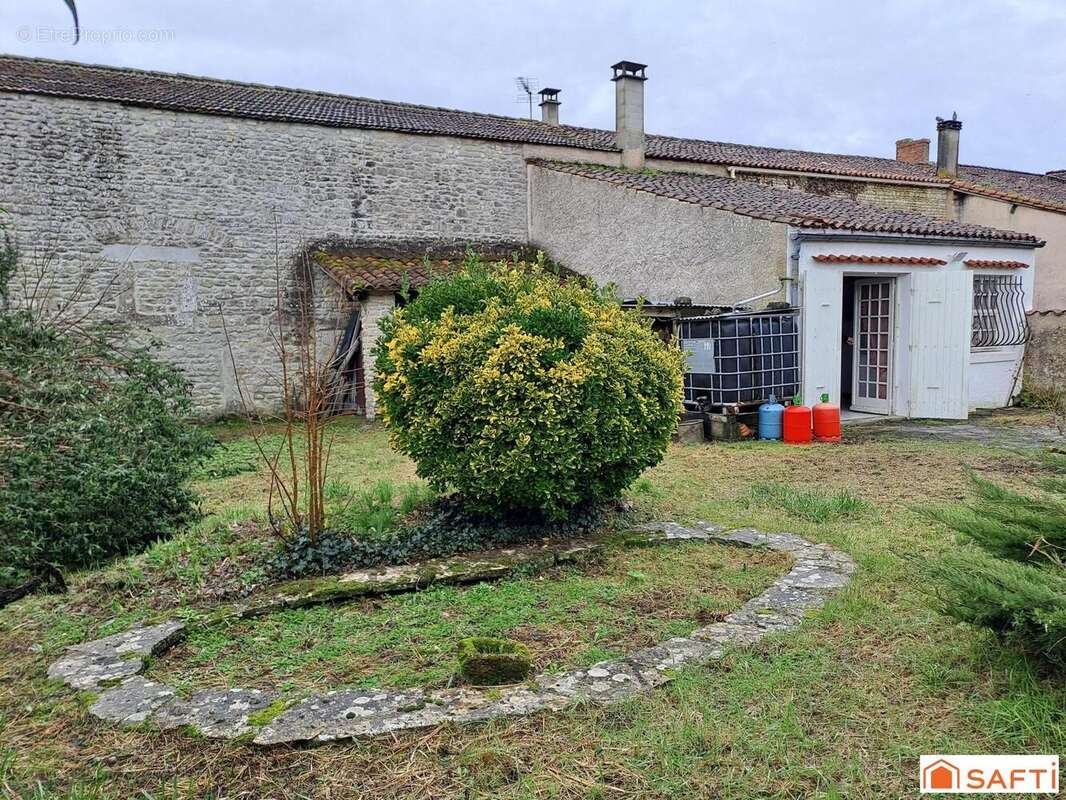 Photo 8 - Maison à GENOUILLE