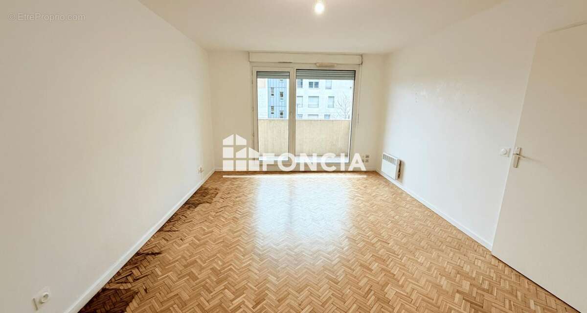 Appartement à LYON-8E