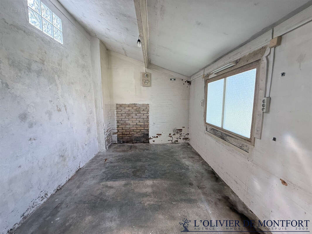 Dépendance à rénover de 2 pièce(s) 23 m² - photo 6