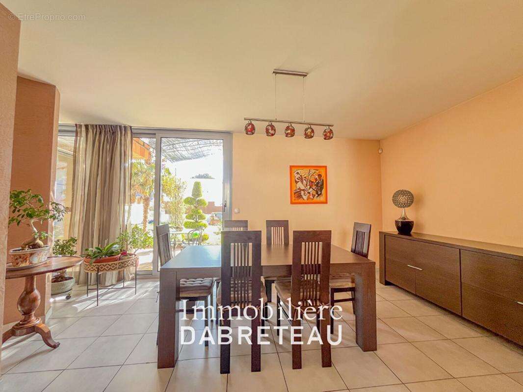 Maison à VILLEURBANNE