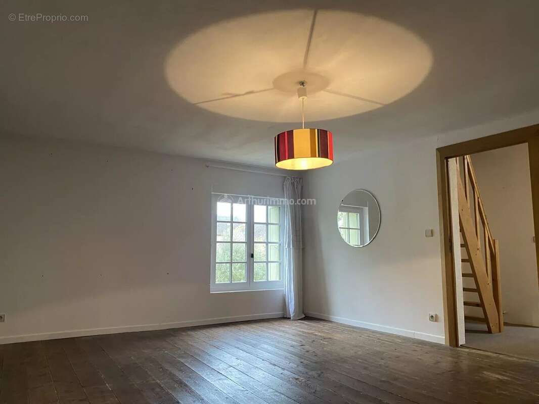 Maison à LA CHARTRE-SUR-LE-LOIR