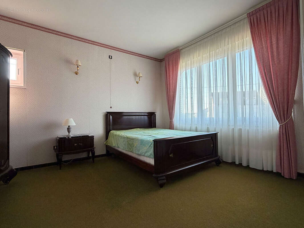 Maison à BRUAY-LA-BUISSIERE