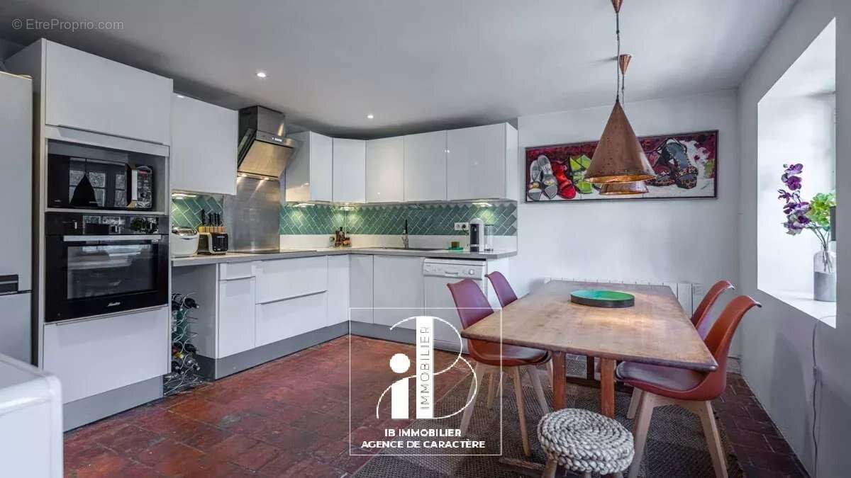 Maison à GREZ-SUR-LOING