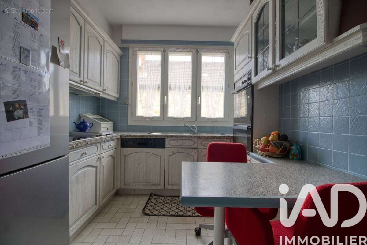 Maison 93 m² à Conflans-Sainte-Honorine  - photo 7
