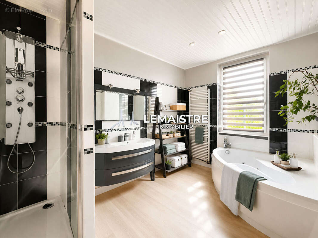 Maison à vendre - Proche Terres de Caux - 5 chambres - DPE D - Grand terrain - Garage 50 m² - photo 6