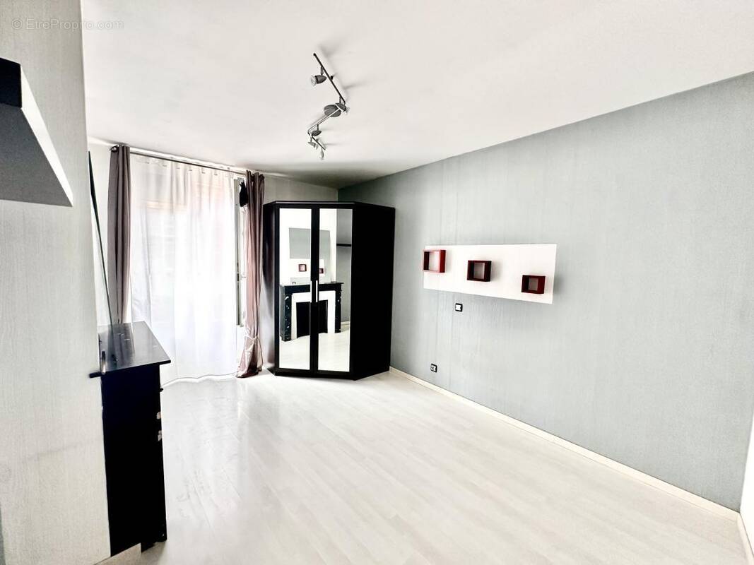 Maison à DAMERY