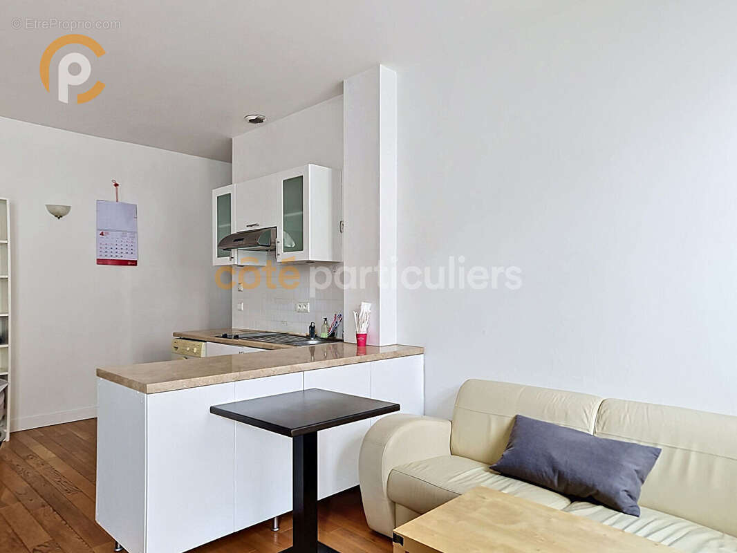 Appartement à PARIS-8E