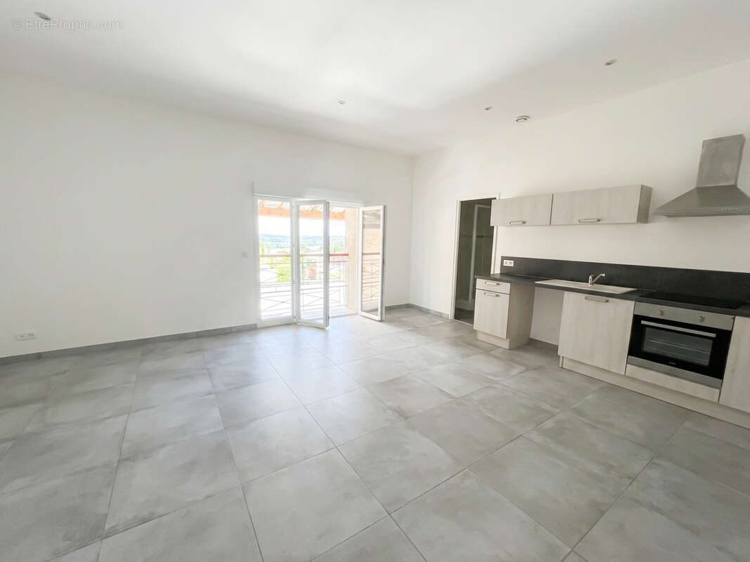 Immeuble de rapport proche NEUILLY EN THELLE - photo 8