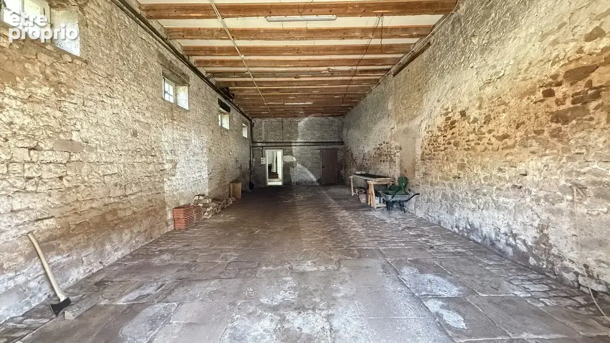 Neufmaisons - Authentique relais poste de 1870 entièrement rénové - photo 10