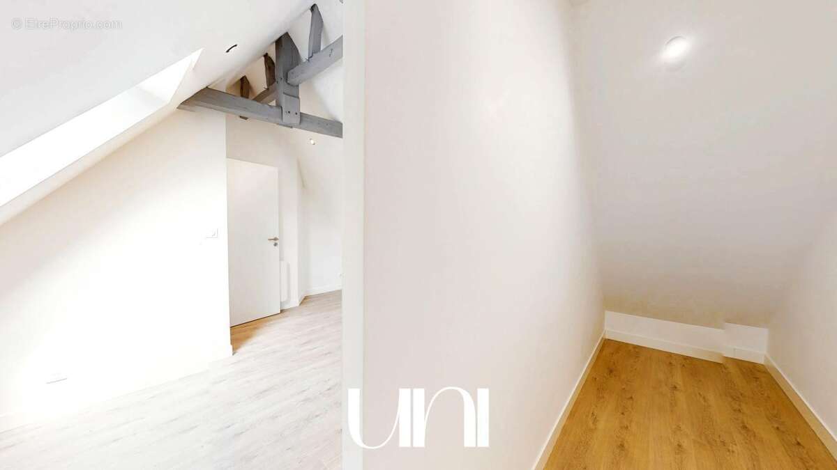Duplex 3 pièces entièrement rénové avec place de parking - Bayeux - photo 10