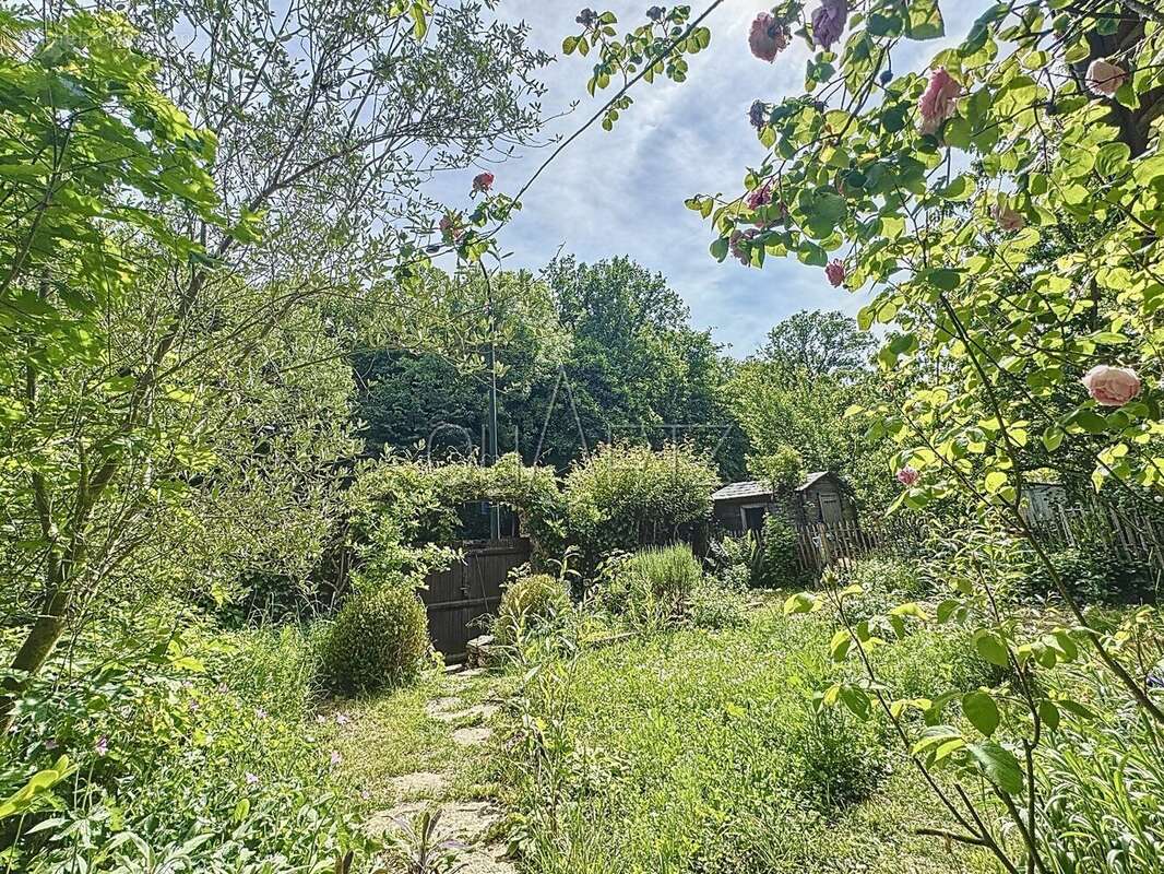 Maison à LA CELLE-SAINT-CLOUD