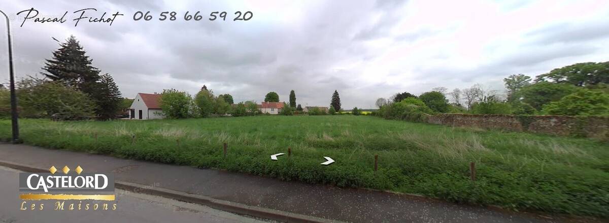 Terrain à NEUFMOUTIERS-EN-BRIE