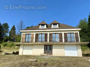 Maison à SAINT-VICTOR-DE-BUTHON