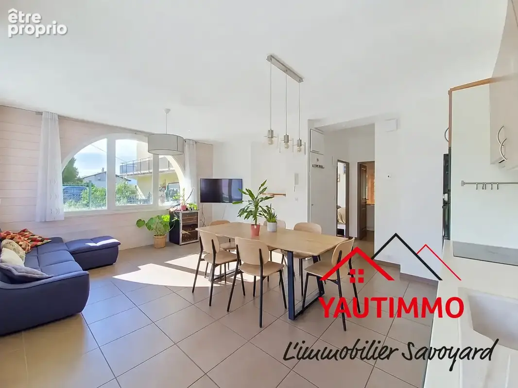 LUCINGES   T2 de 48 m2 habitables avec jardin, terrasse, garage et 3 stationnements - photo 6