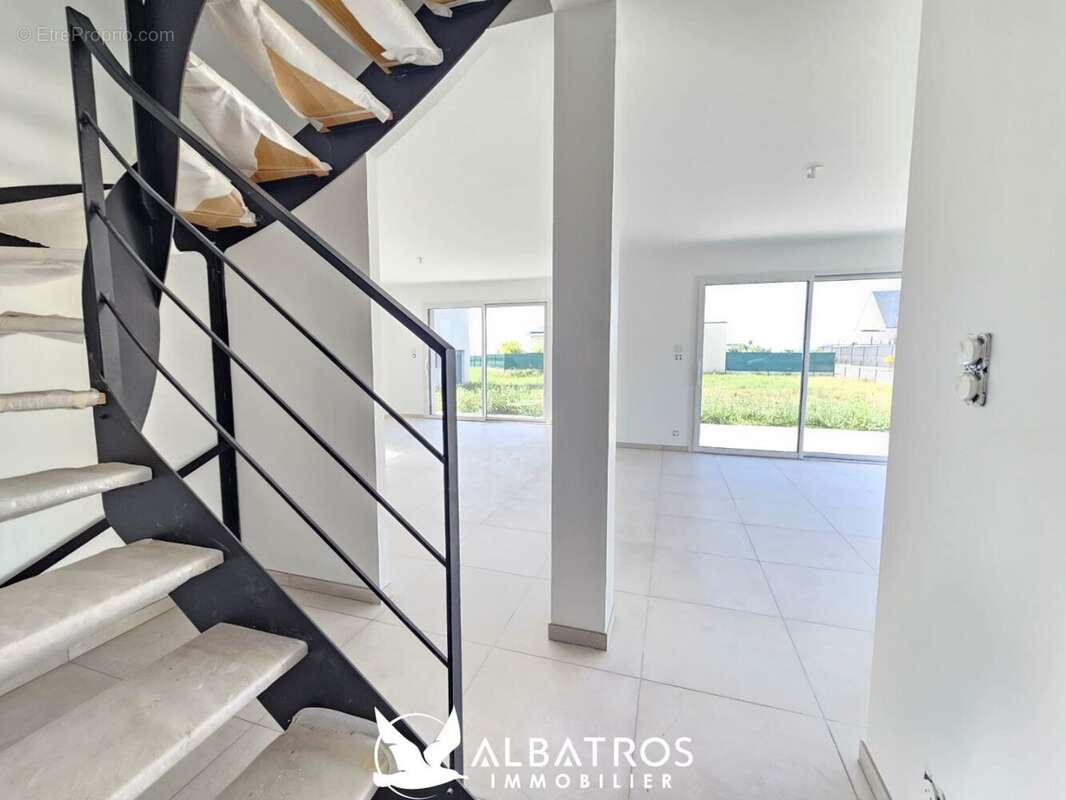 Maison neuve RE2020  4 chambres  Suite RDC  Jardin  Frais de notaire réduits - photo 2