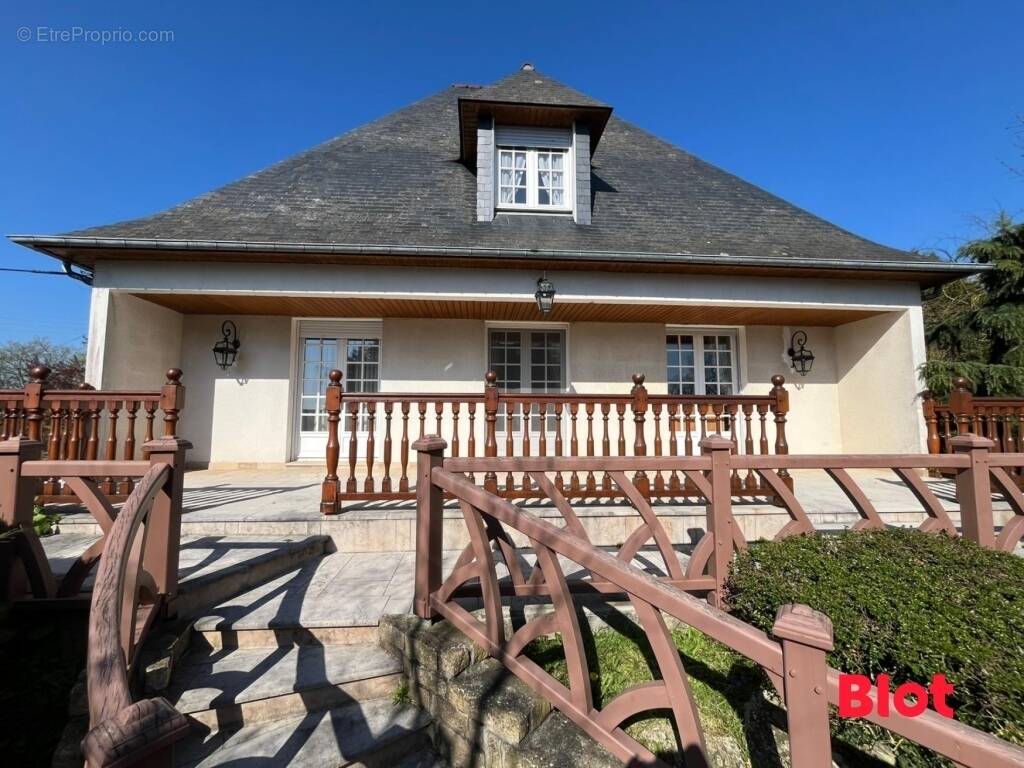 Maison à CORPS-NUDS