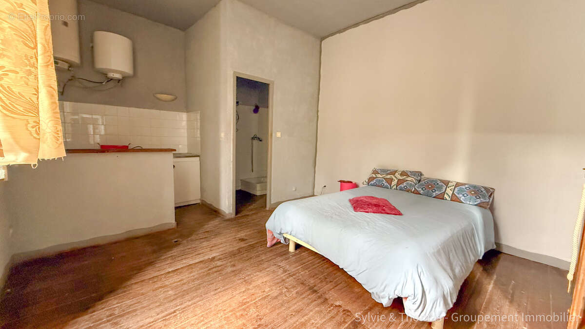 Maison à CADEROUSSE