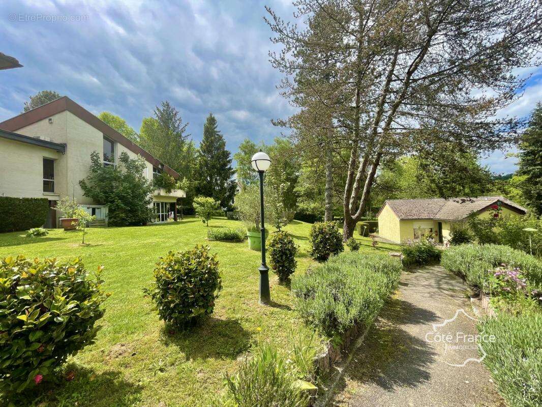 Appartement à PEYRAT-DE-BELLAC