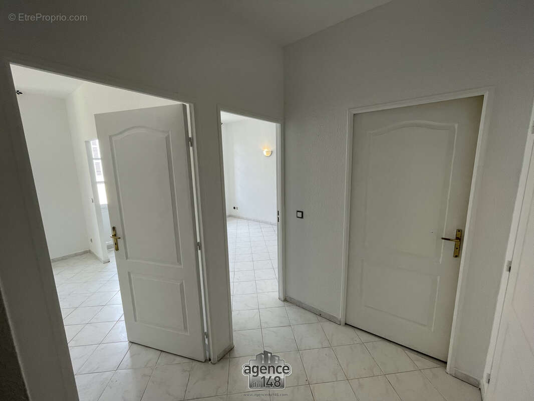 Appartement à MARSEILLE-1E