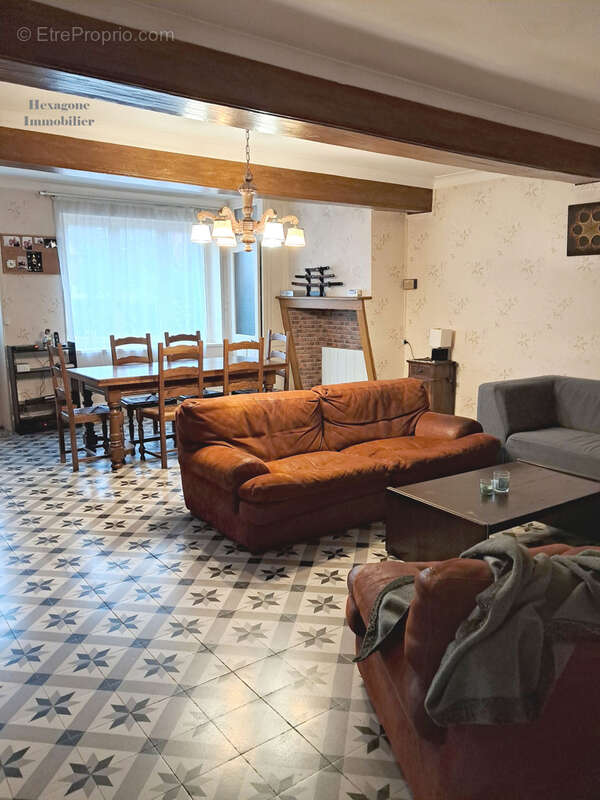 Maison à FAVERELLES