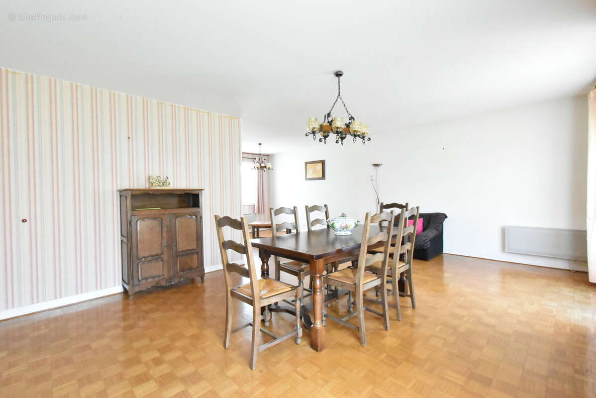 Maison à REMILLY