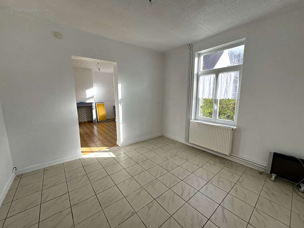 Maison à SAINT-LEONARD