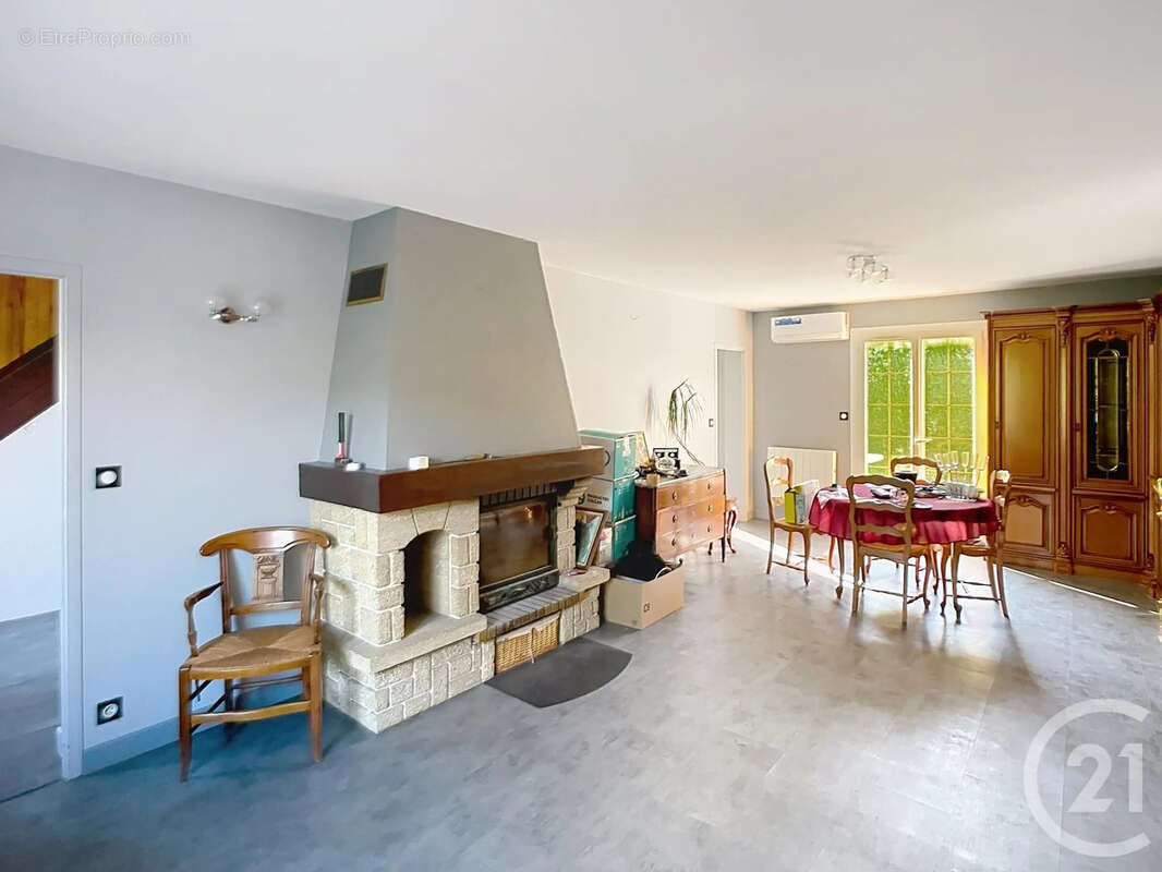 Maison 6 pièces 137 m² à vendre à Trie-La-Ville (60590) - photo 8