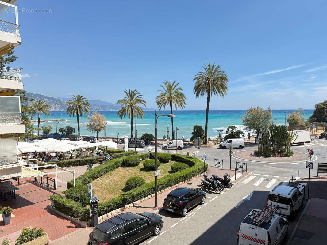 Appartement à ROQUEBRUNE-CAP-MARTIN