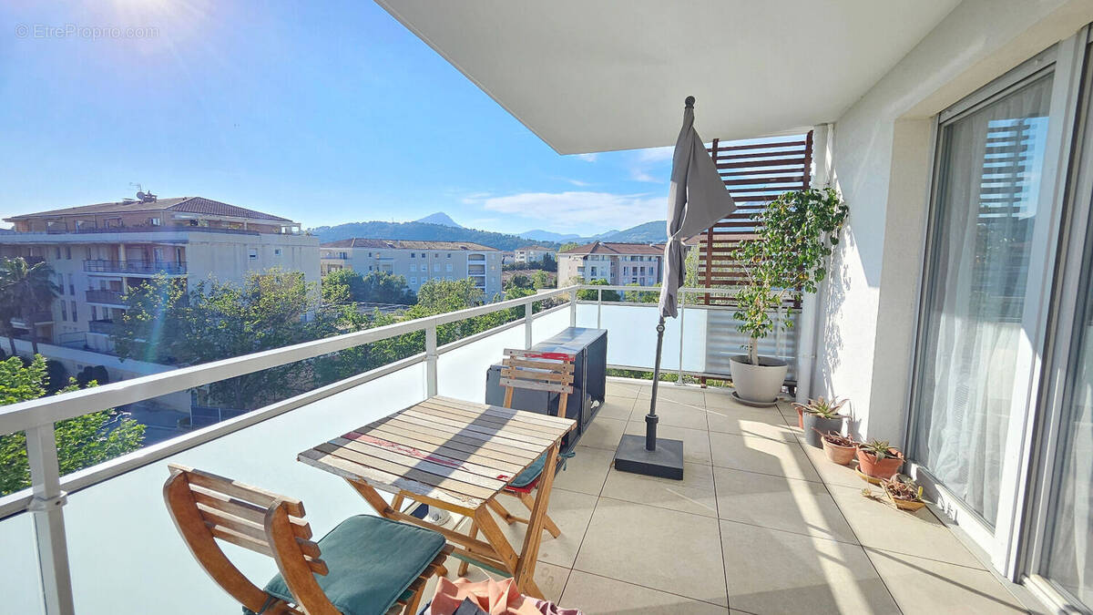 Appartement à LA GARDE