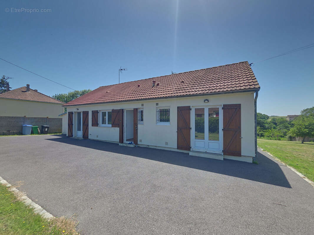 Maison à BOUGLAINVAL