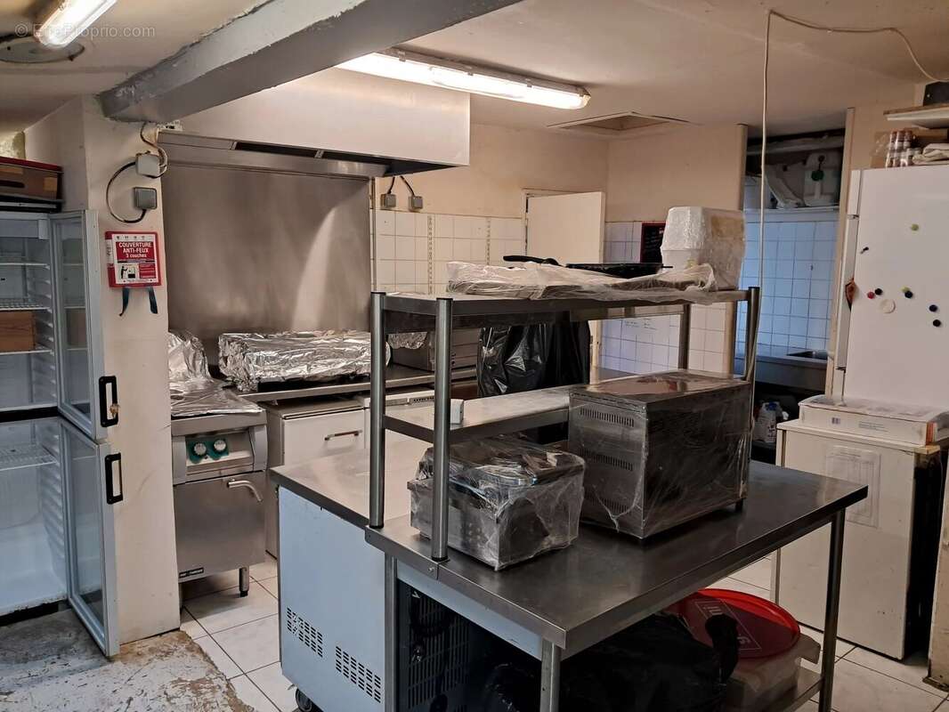 Commerce à SAINT-MARTIN-D'ARDECHE