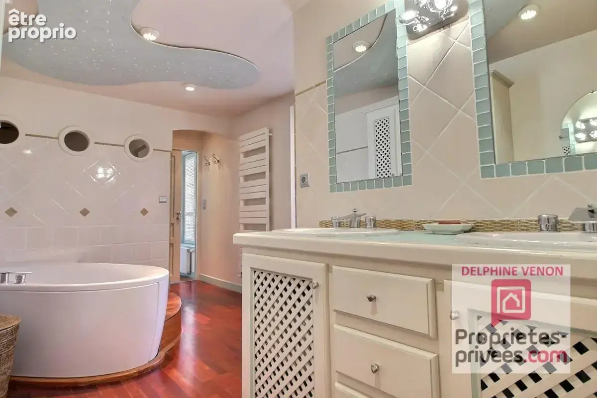 Exclusivité - Maison prestige avec beaucoup de cachet à 2 pas des commerces, du parc et de la Loire à Chateauneuf Sur Loire - photo 8
