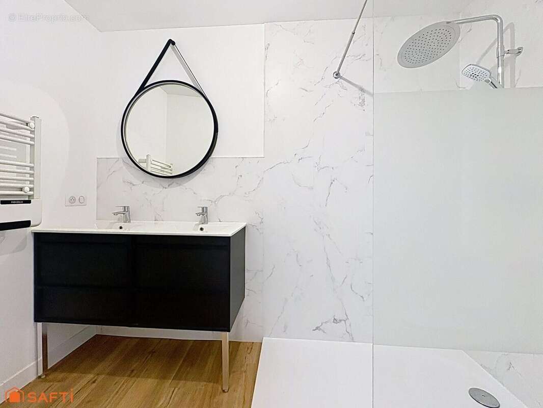 Maison 166 m² à Cherves-Richemont  - photo 6