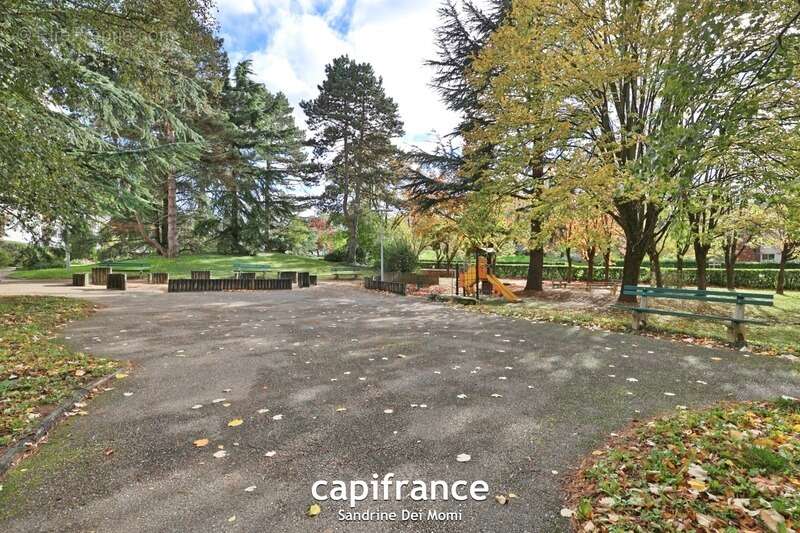 Appartement à SAINTE-FOY-LES-LYON