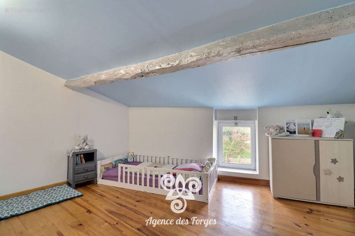 Maison à SAINT-CRESPIN-SUR-MOINE