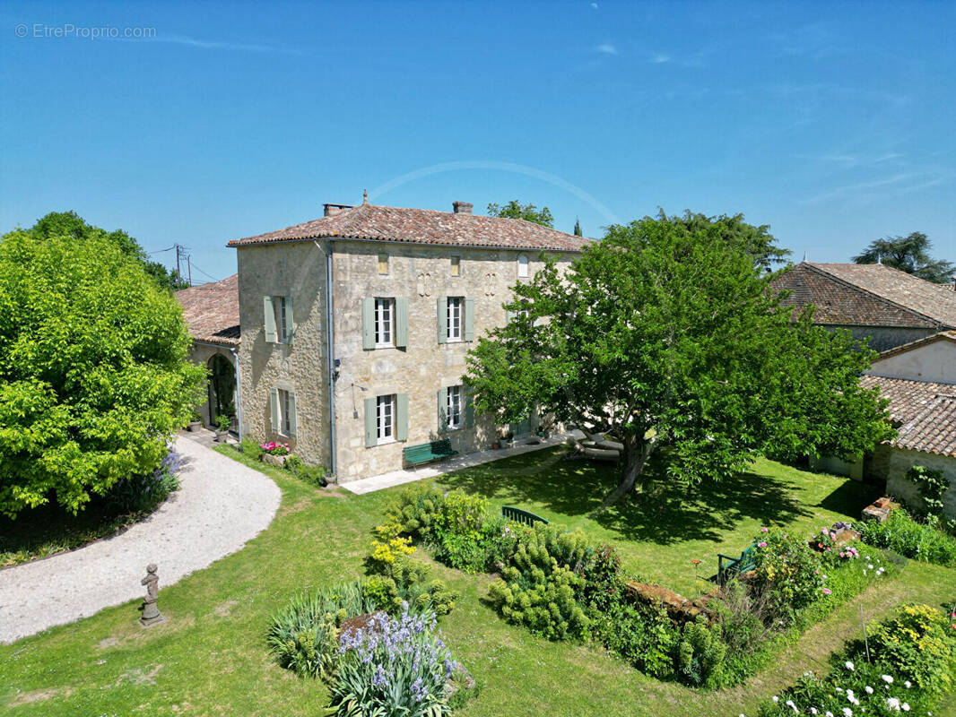 Maison à SAUVETERRE-DE-GUYENNE