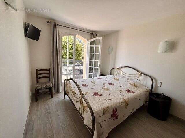 Maison 112 m² à Sainte-Suzanne-Sur-Vire  - photo 4