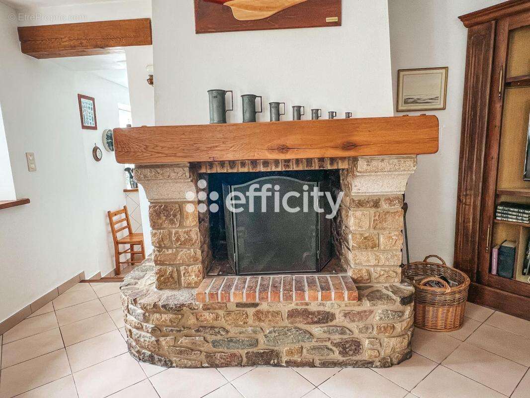 Maison 150 m² à Quemperven  - photo 5