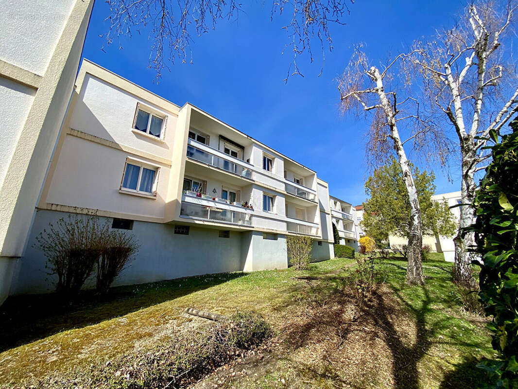 CLERMONT-FERRAND / Appartement à vendre quartier "la Glacière" avec garage, balcon et atelier ! - photo 15